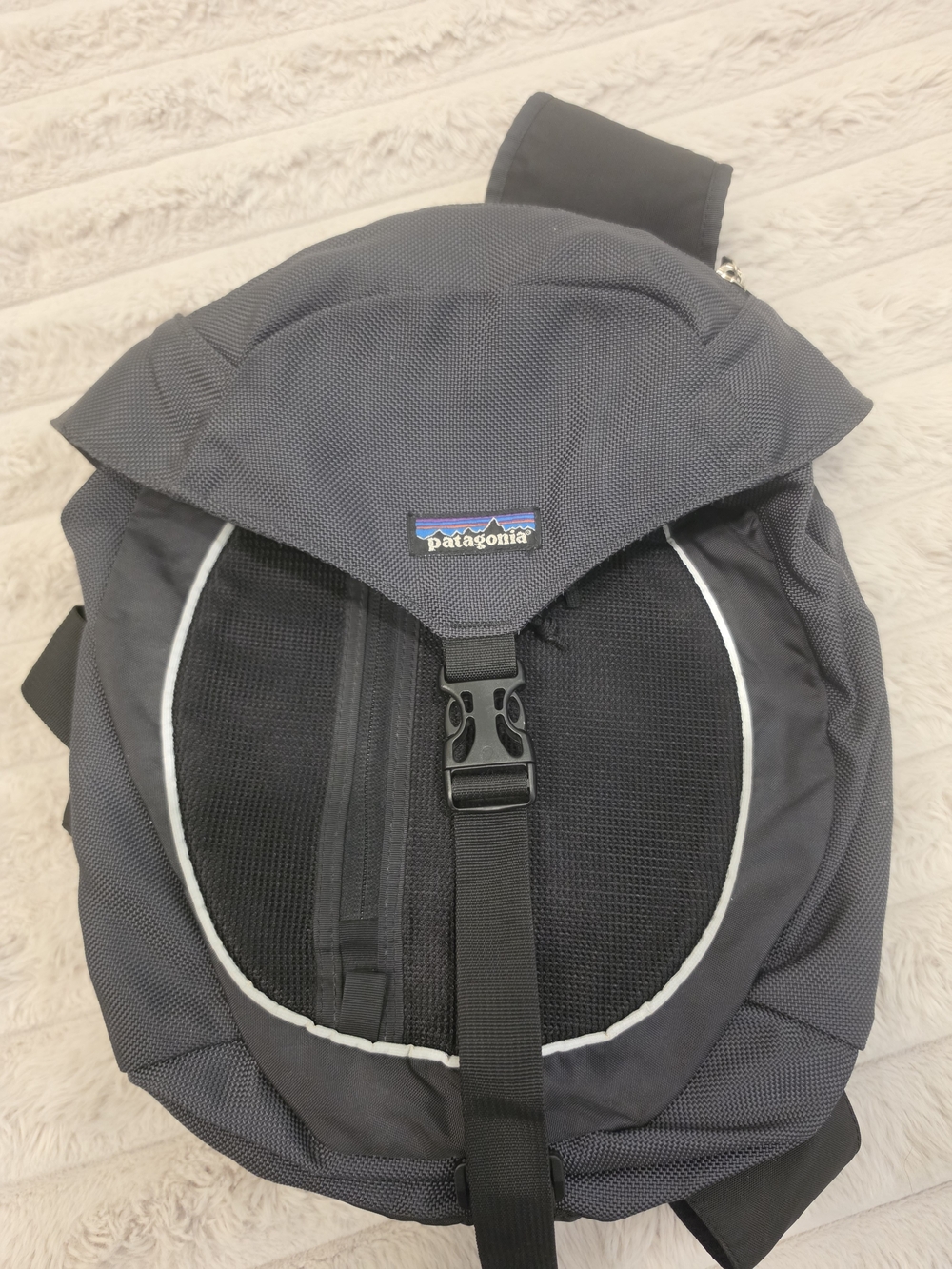 Patagonia Gray and Black Outdoor Daypack with Front Buckle